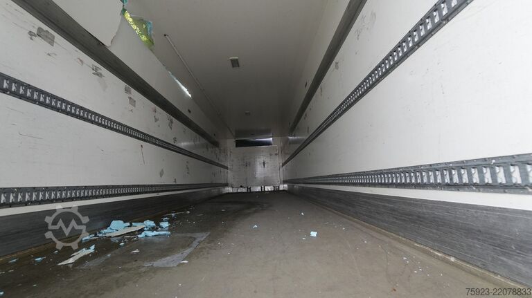 Kuffert Pacton Closed box trailer damaged box