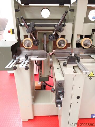 Hobel- und Kehlautomat SCM COMPACT 23