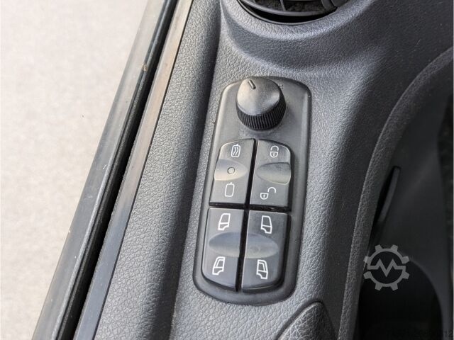 Camión frigorífico Mercedes-Benz Atego 1223 Kühlkoffer+LBW*Autom Tempo Klima SHZ