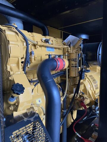 Agregado CAT DE550E0 - C15 - 550 kVA Generator - DPX-18027