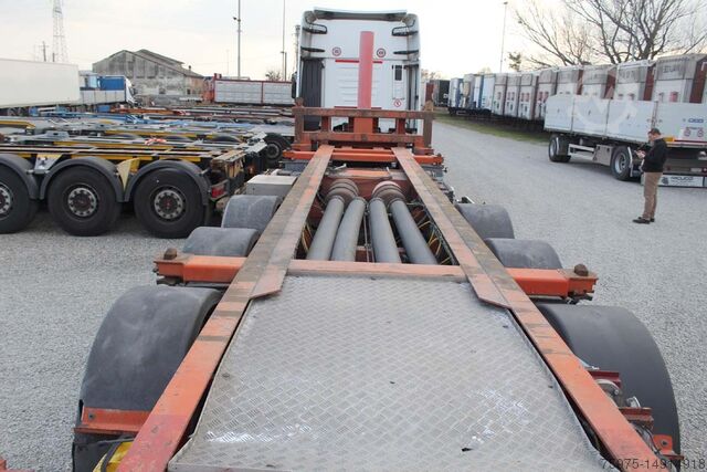 Sættevogn med veksellad ccfc semirimorchio portacontainer ribaltabile