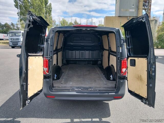 Panelvan Mercedes-Benz Vito Pro 116 CDI lang Navi Rückfahrkamer
