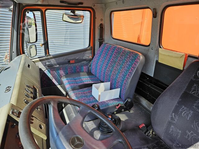 Plattewagen met zeil Mercedes-Benz 817 L