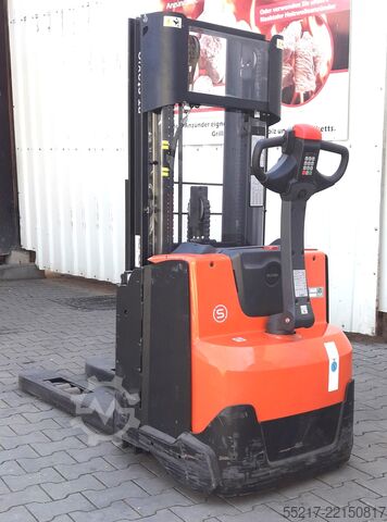 Handmatige stapelaar TOYOTA BT 