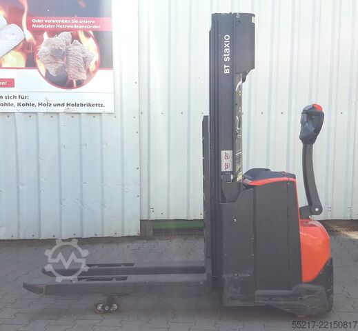 Handmatige stapelaar TOYOTA BT 