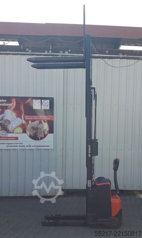 Handmatige stapelaar TOYOTA BT 
