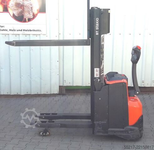 Handmatige stapelaar TOYOTA BT 