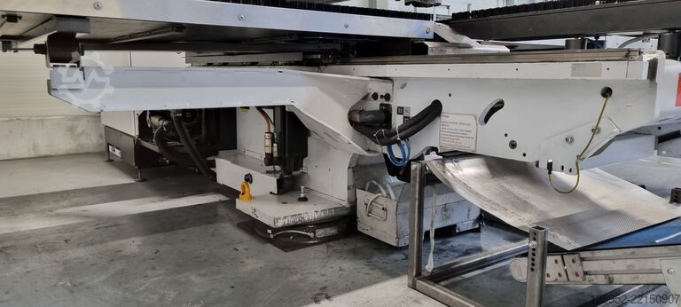 Ponsmachine TRUMPF 3000-1300 (S11) średni format 1250/2500
