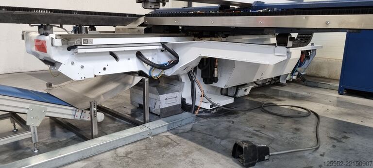 Ponsmachine TRUMPF 3000-1300 (S11) średni format 1250/2500