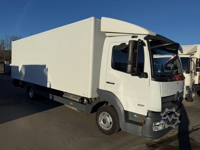 Boxvogn MERCEDES-BENZ ATEGO 821 L Koffer 7 m LBW 1 T*Klima+EURO 6 D