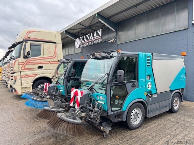 Testreszabott furgon HAKO Citymaster 2200 Sweeper Kehrmaschine