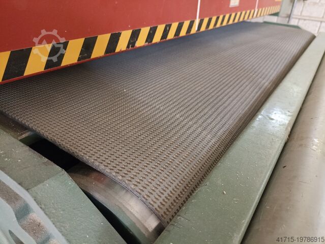 Brede bandschuurmachine Kündig Titan 1100
