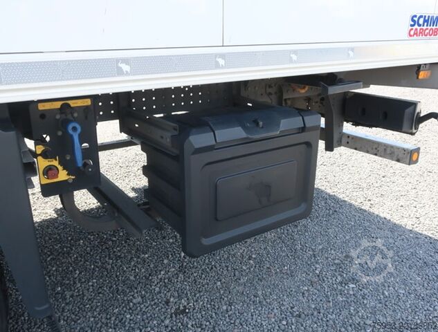 Køletrailer Schmitz Cargobull SKO 24 Rohrbahn Liftachse Carrier Vector HE19