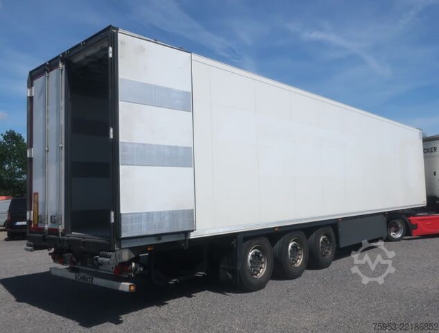 Køletrailer Schmitz Cargobull SKO 24 Rohrbahn Liftachse Carrier Vector HE19