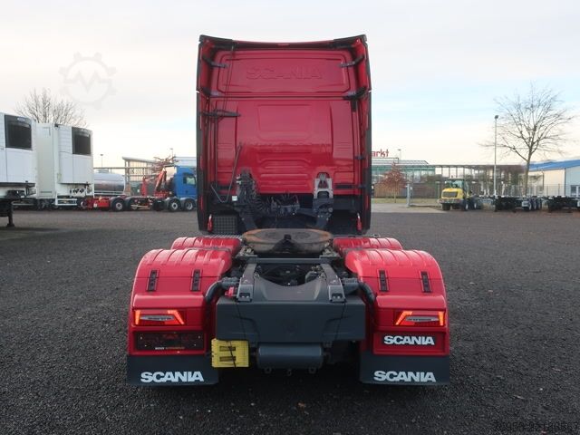 Standard trækkerunit Scania S 500 Super 6x2/4 mit verstellbarer Sattelkupplung