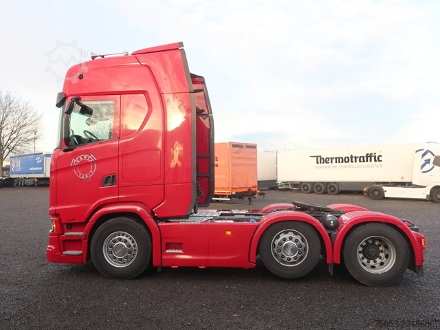 Standard trækkerunit Scania S 500 Super 6x2/4 mit verstellbarer Sattelkupplung
