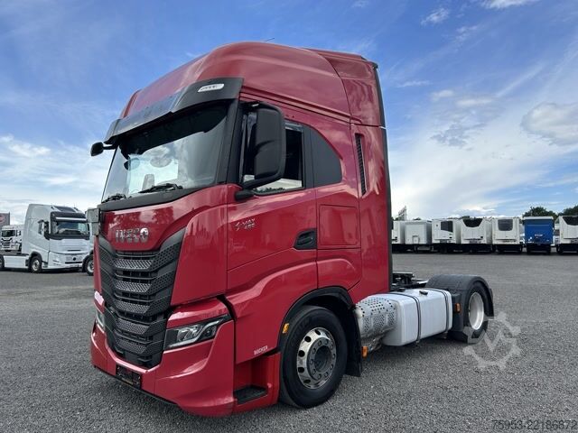 Standard trækkerunit Iveco S-Way 460 Standklima Intarder Riwo Kompressor