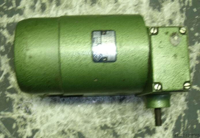 Aandrijfmotor 0,18 kW 5000 tpm VEB 3071/3