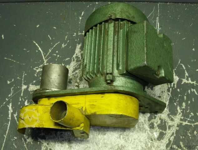 Motore elettrico 0,37 kW 2750 giri/min VEB KMER71K2