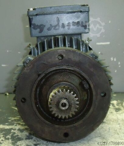 Electric motor 0.55 kW 1380 rpm SEW-EURODRIVE SAF52 DT80K-4