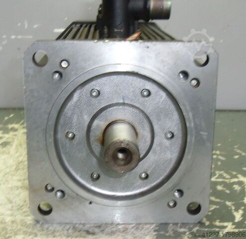 Servomotor 3.9 kW 3455 rpm Lenze MDF