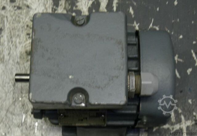 Electric motor 0.18 kW 1360 rpm VEB KMERB63G4