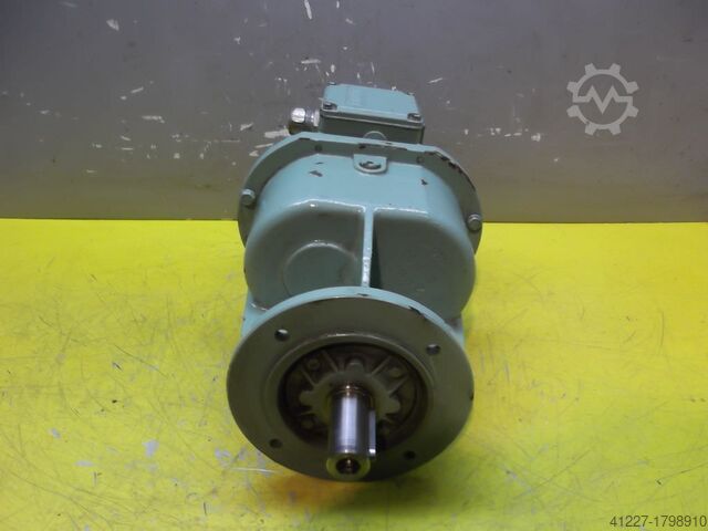 Tandwielmotor 0,37 kW 70 tpm BAUER G12-20/DK 74-178 W-AS/M