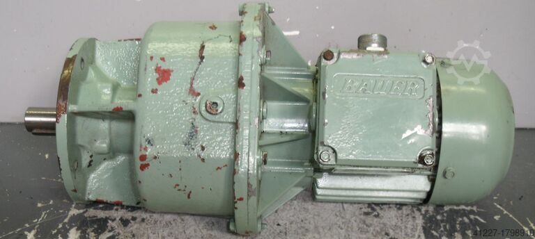 Tandwielmotor 0,37 kW 70 tpm BAUER G12-20/DK 74-178 W-AS/M