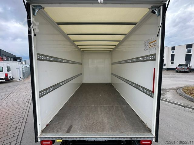 Vrachtwagen met bakwagen MAN TGE 3.180 Koffer mit Ladebordwand Junge
