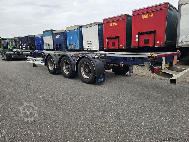 Transport av containrar D-TEC VCC-01 / 45 FOOT CONTAINER CHASSIS / VALKX AXLES.