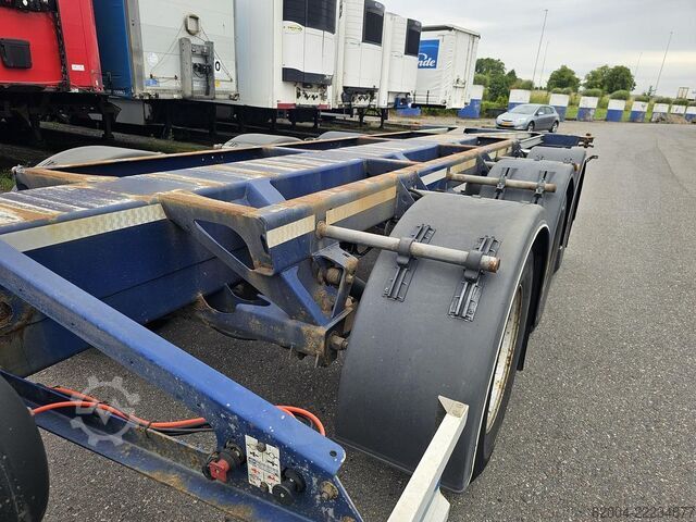 Transportul de containere D-TEC VCC-01 / 45 FOOT CONTAINER CHASSIS / VALKX AXLES.