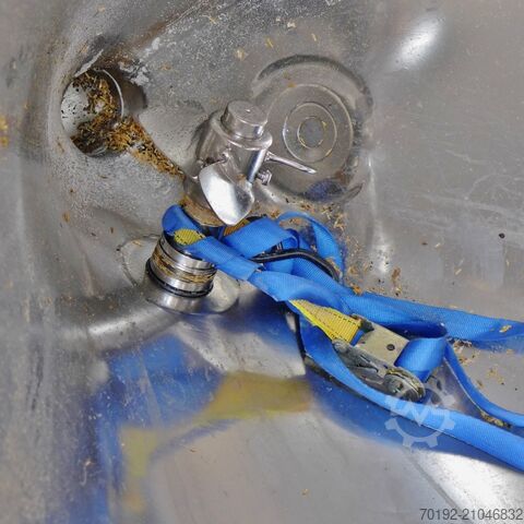 Cuve agitateur conique de 6 500 litres en inox V2A avec 2 agitateurs à hélice  8611