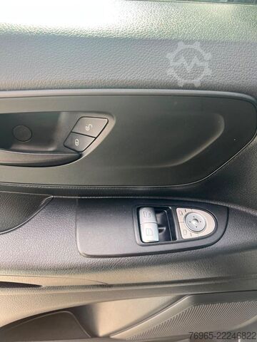 Panelová dodávka MERCEDES-BENZ Vito 116 EXTRALANG KLIMA SCHRÄNKE KAMERA AHK EU6