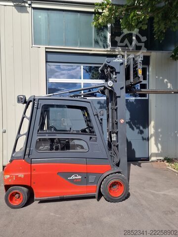 Carretilla elevadora LINDE Batterie aus 2021 E35L-01