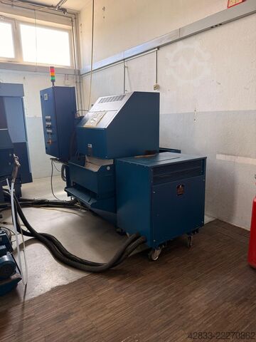 Centro de mecanizado vertical Matsuura MAM72-25V