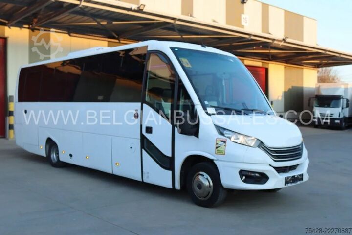 Minibús Iveco Erener / Wing / Daily / 9.0m / Airco / USB