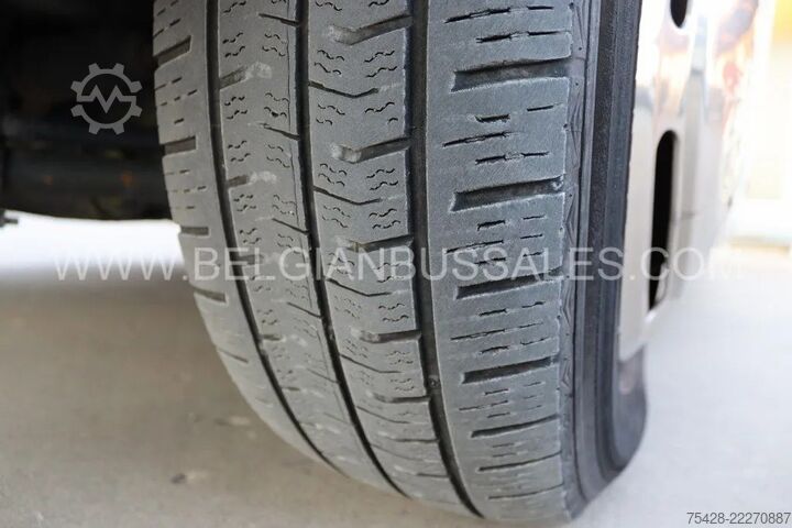Minibús Iveco Erener / Wing / Daily / 9.0m / Airco / USB