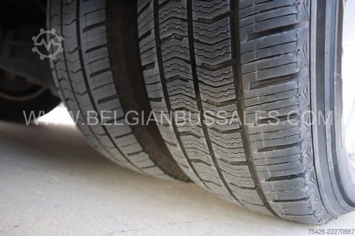 Minibús Iveco Erener / Wing / Daily / 9.0m / Airco / USB
