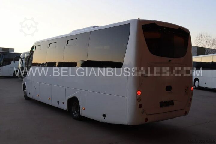 Minibús Iveco Erener / Wing / Daily / 9.0m / Airco / USB