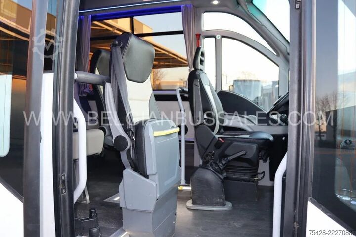 Minibús Iveco Erener / Wing / Daily / 9.0m / Airco / USB