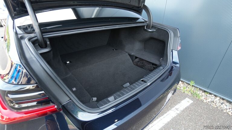 Transporte de pasajeros BMW 745Le xDrive Hybrid 6-cyl
