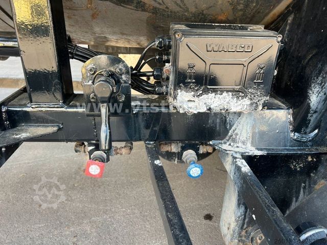 Ημιρυμουλκούμενο βυτιοφόρο FELDBINDER TSA 30.3.Kammer Tankauflieger