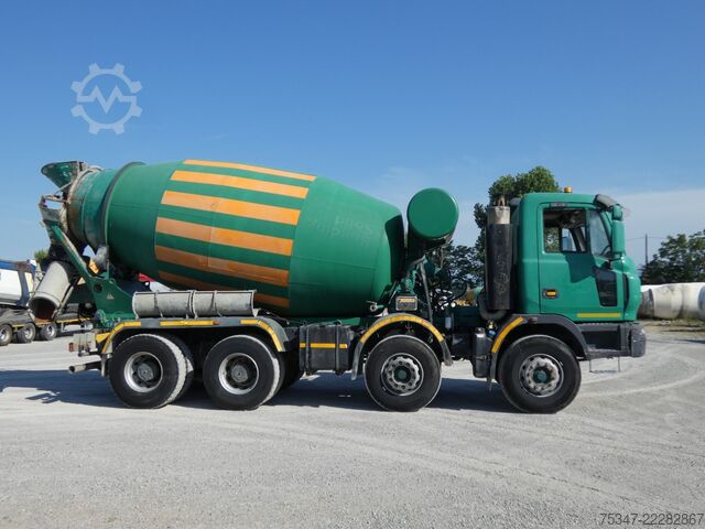 Betonmischer LKW Astra HD8 8444