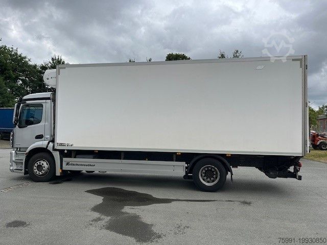 Caminhão frigorífico MERCEDES-BENZ Antos1835 Tiefkühlaufbau  Ladebordw. Thermoking
