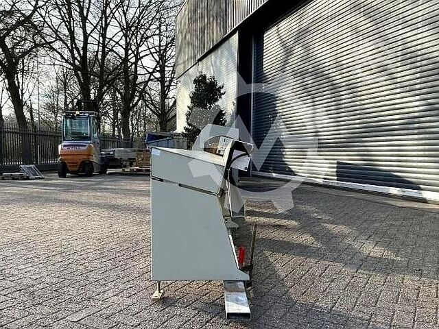 Optimizing cross-cut saw Weinig Opticut S75-1