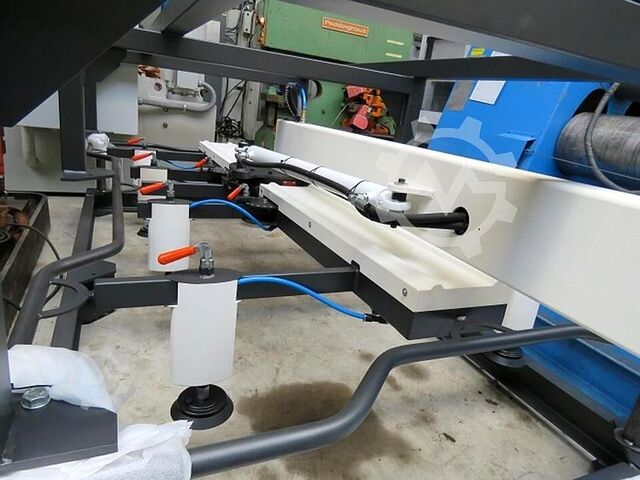 Podnośnik próżniowy CARMITECH Solid Swing 3015