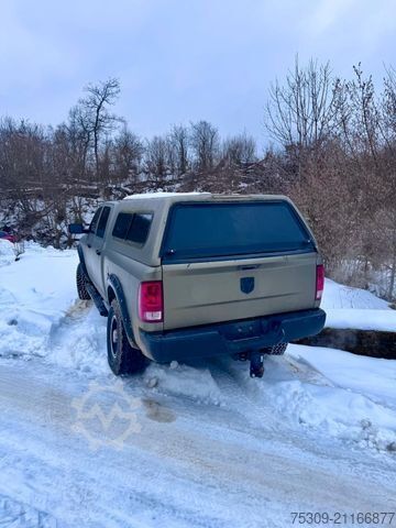 Pick-up DODGE RAM 2500-Grün foliert-original Weiß - kein LPG-