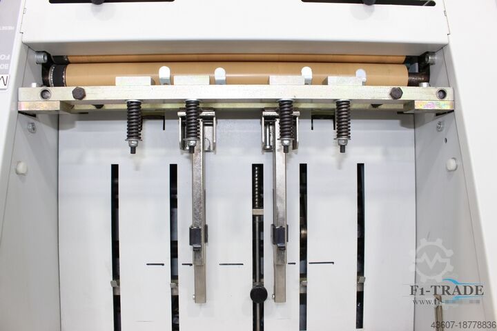 Katman katlama ve dikiş makinesi / kitapçık yapımcısı Nagel Foldnak M2