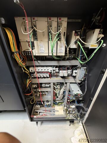 Centrum tokarsko-frezarskie CNC MAZAK QTN 200M 10COL