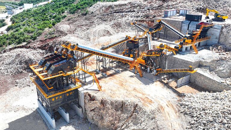 Zúzóberendezés FABO Fixed Crusher 500-600 TPH